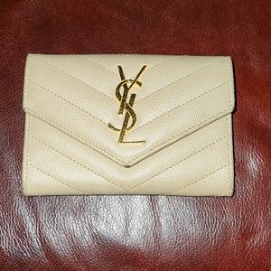 YVES SAINT LAURENT
